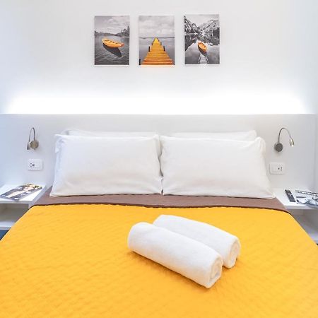 Colours Apartments & Rooms Sanremo Bagian luar foto