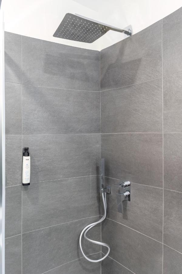 Colours Apartments & Rooms Sanremo Bagian luar foto