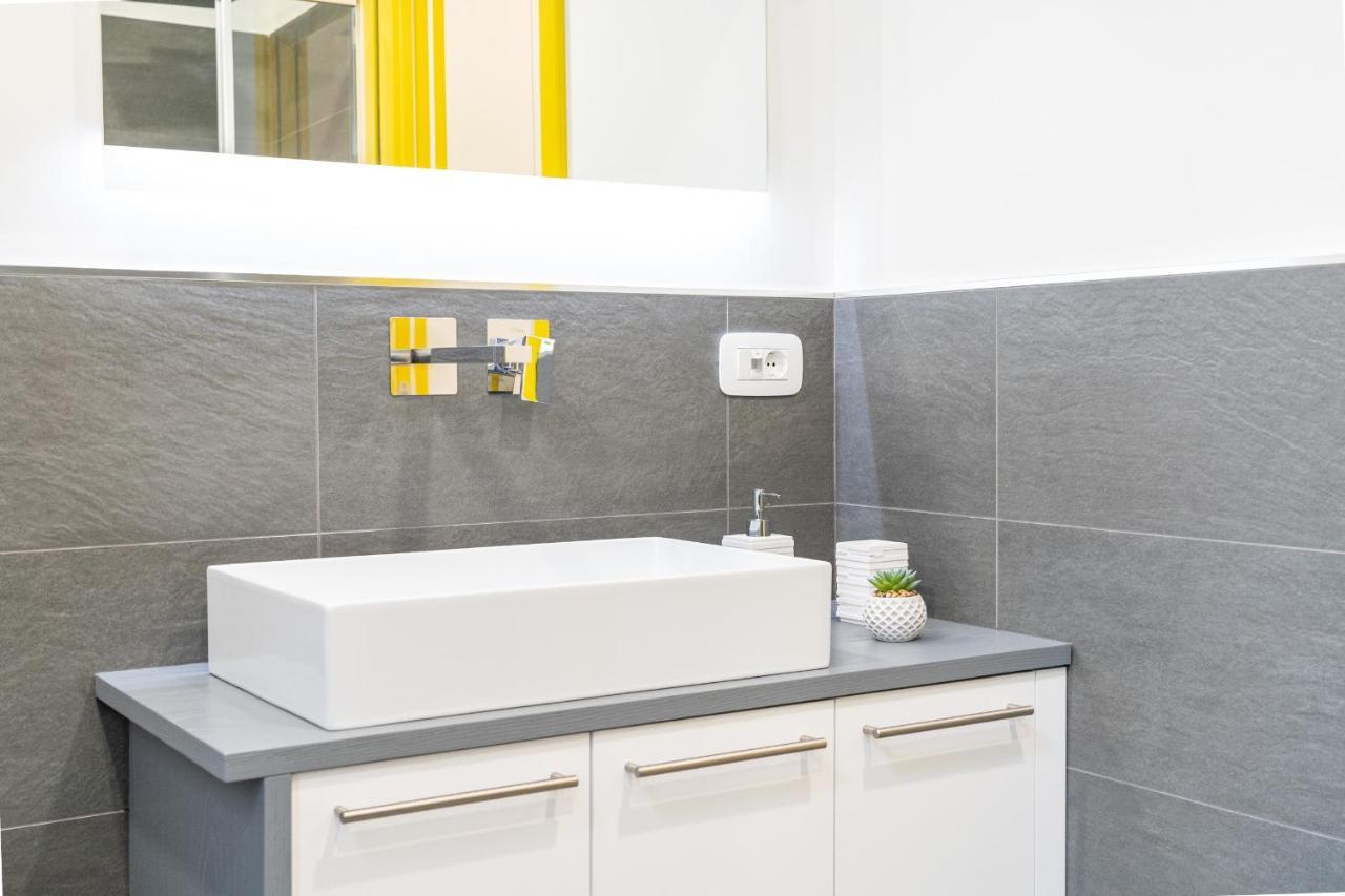 Colours Apartments & Rooms Sanremo Bagian luar foto