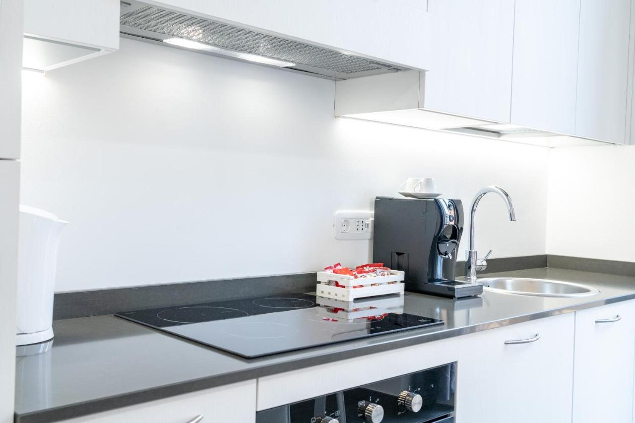 Colours Apartments & Rooms Sanremo Bagian luar foto