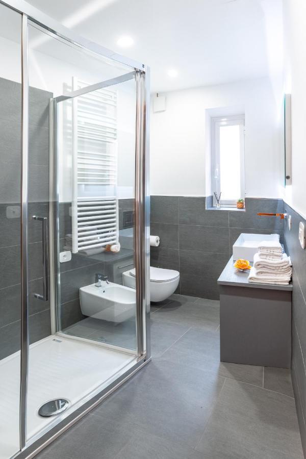 Colours Apartments & Rooms Sanremo Bagian luar foto
