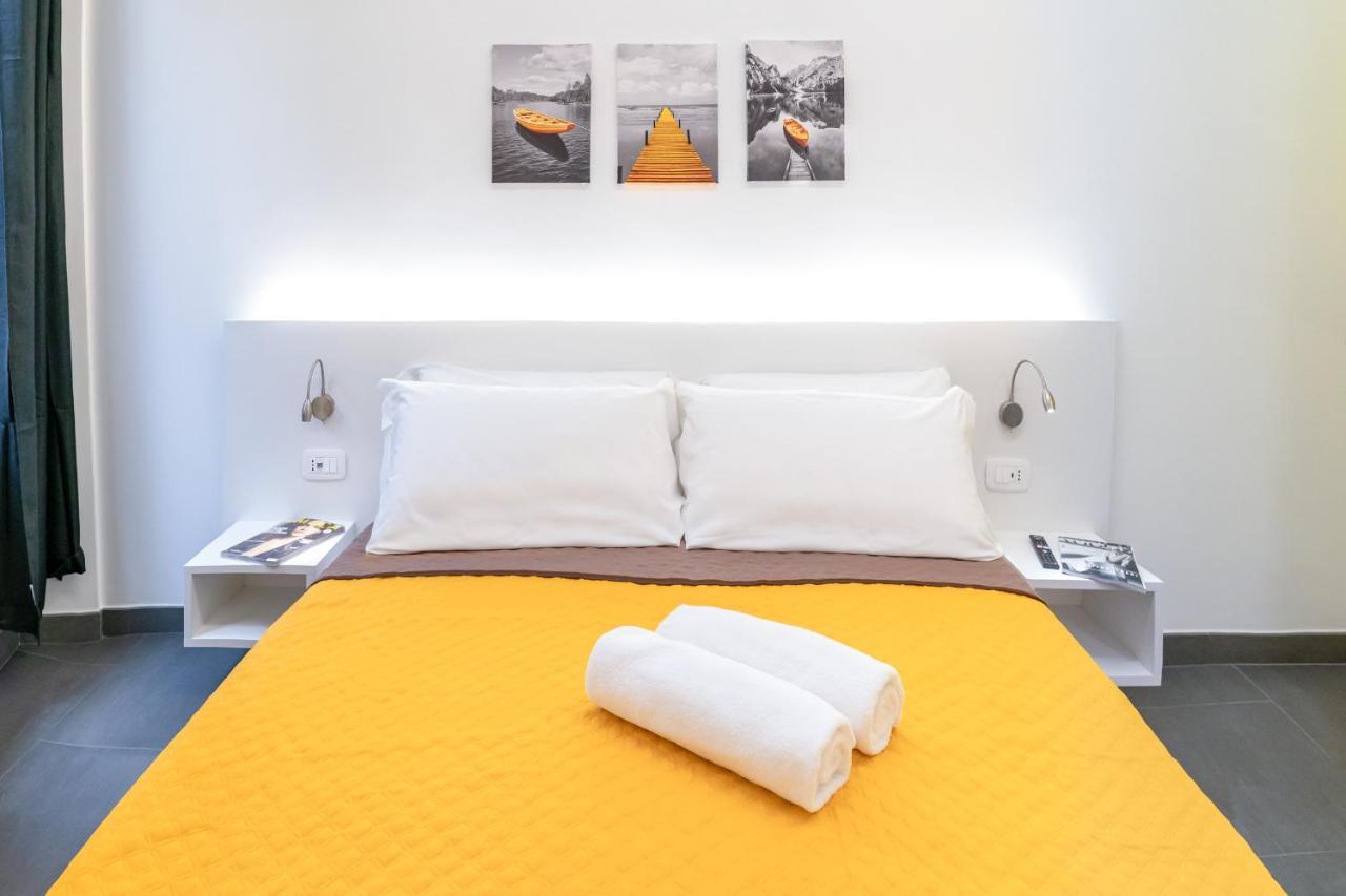 Colours Apartments & Rooms Sanremo Bagian luar foto