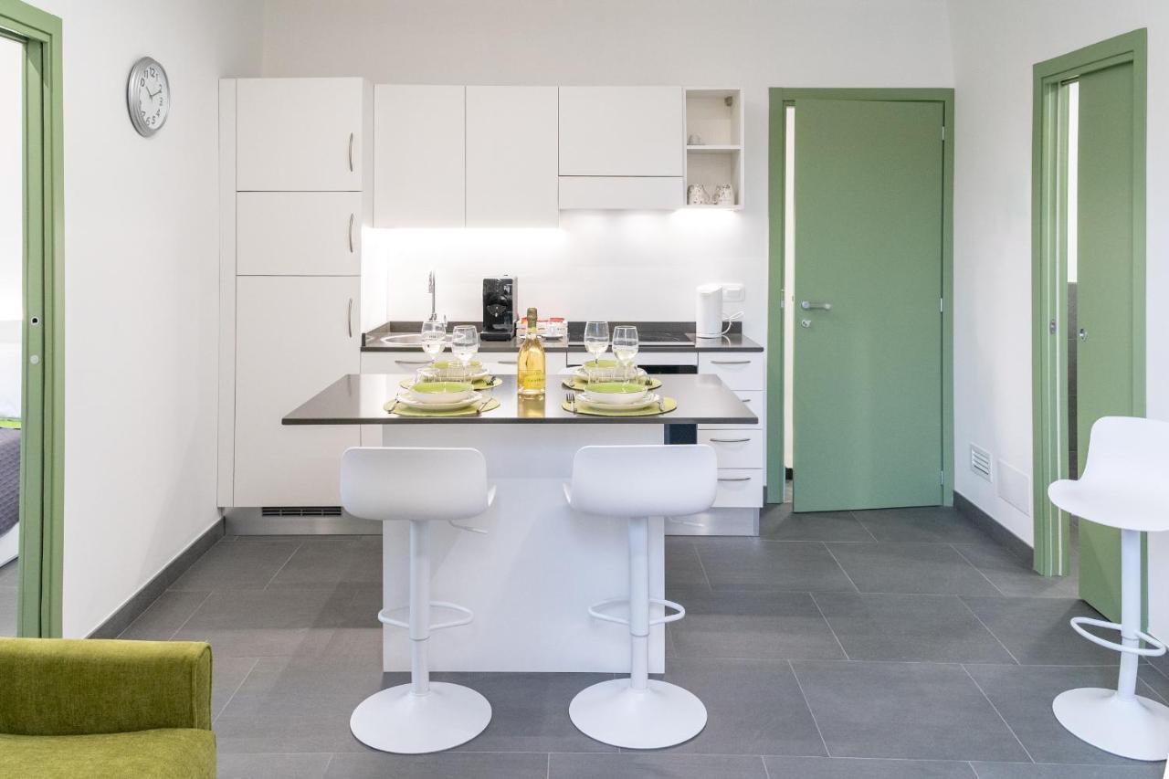 Colours Apartments & Rooms Sanremo Bagian luar foto