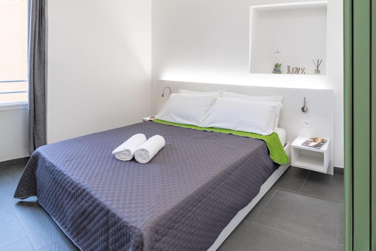 Colours Apartments & Rooms Sanremo Bagian luar foto