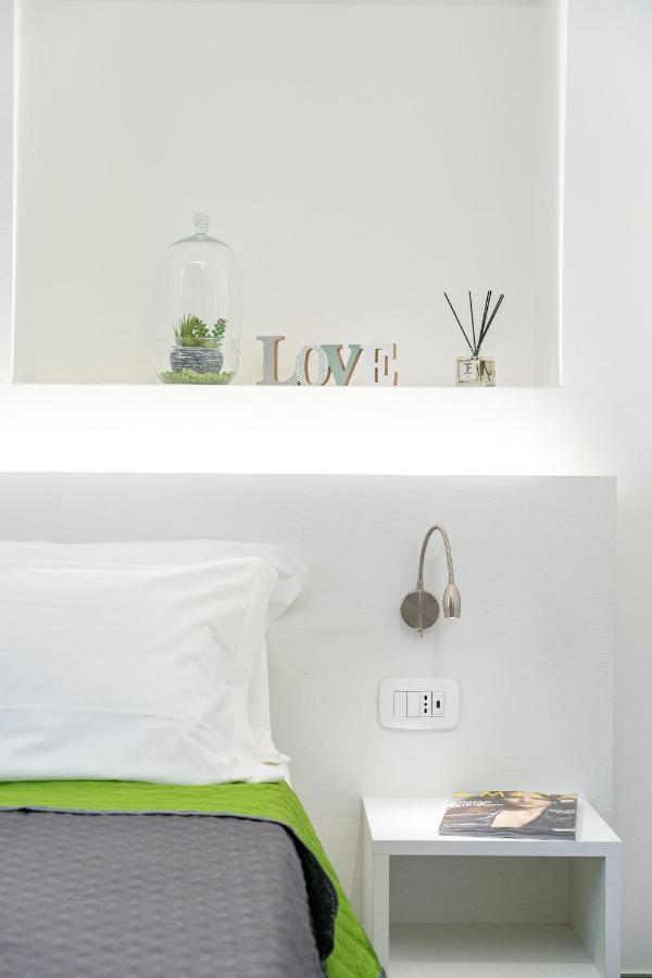 Colours Apartments & Rooms Sanremo Bagian luar foto
