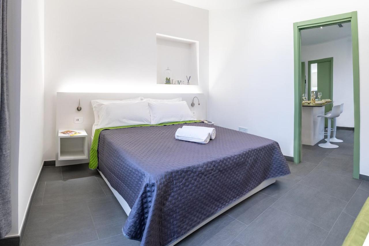 Colours Apartments & Rooms Sanremo Bagian luar foto