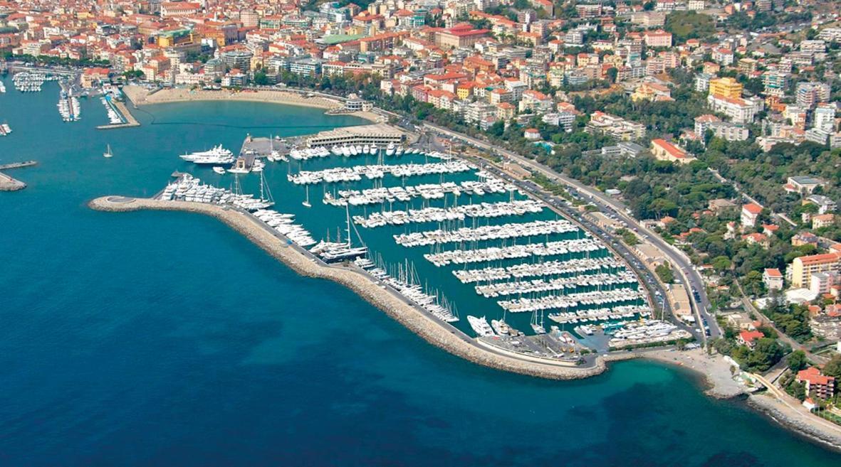 Colours Apartments & Rooms Sanremo Bagian luar foto